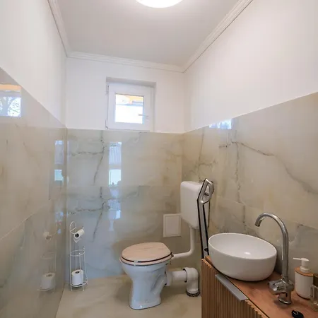 Non Stop 1 Kaposvár