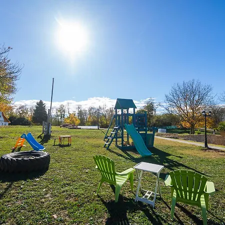 Non Stop 1 بيت ضيافة Kaposvár